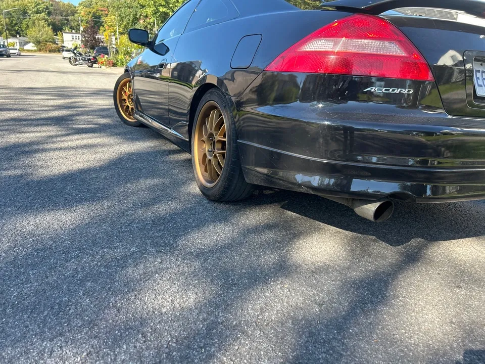 Honda Accord 2004 photo 3