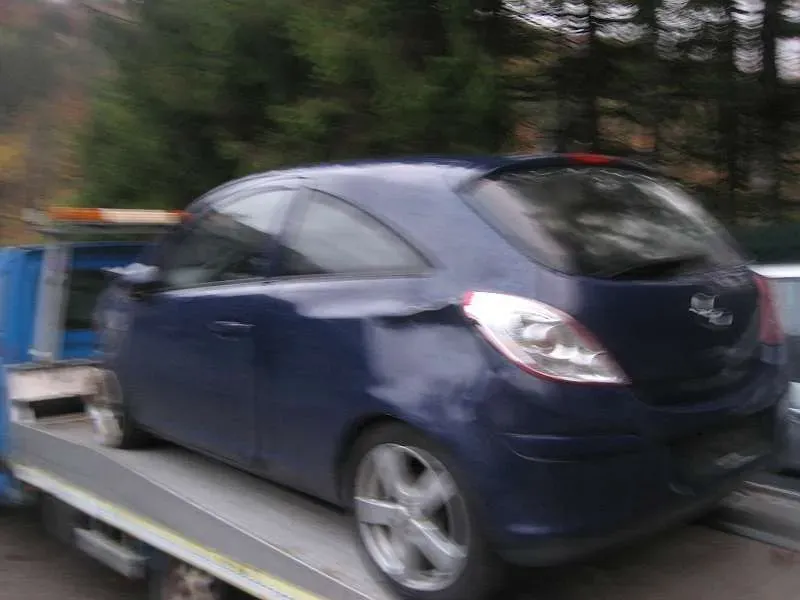 Opel Corsa 2009 photo 2