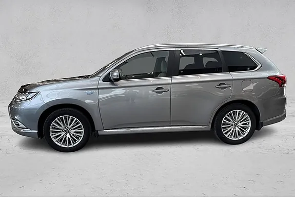 Mitsubishi Outlander 2019 photo 2