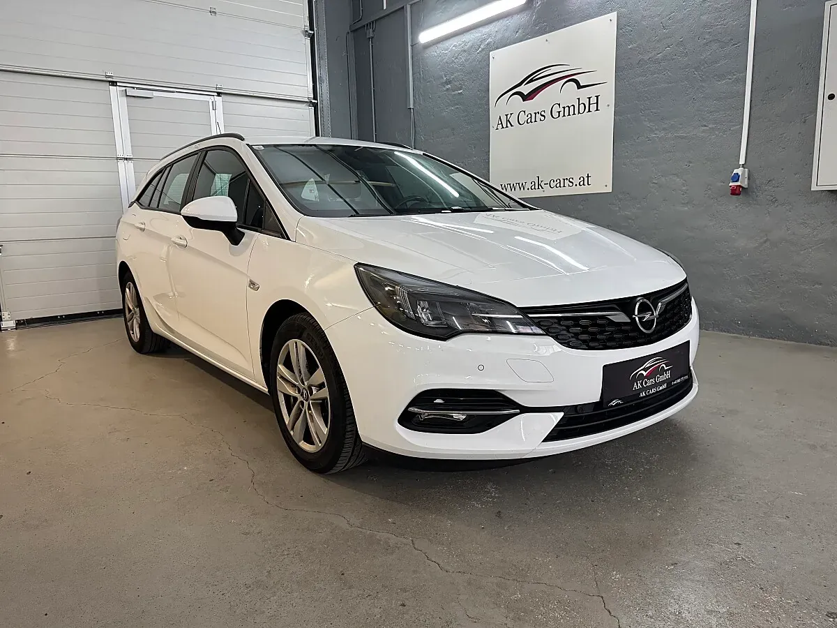 Opel Astra 2021 photo 2