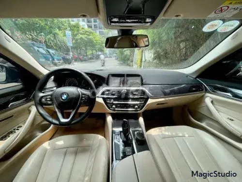BMW 5 Series 2018 photo 5