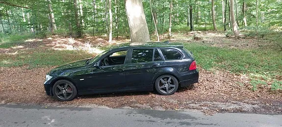 BMW 320I 2006 photo 2