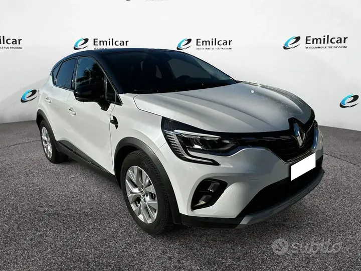 Renault Captur 2022 photo 2
