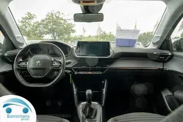 Peugeot 208 2023 photo 2