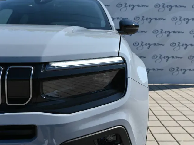 Jeep Avenger 2025 photo 2