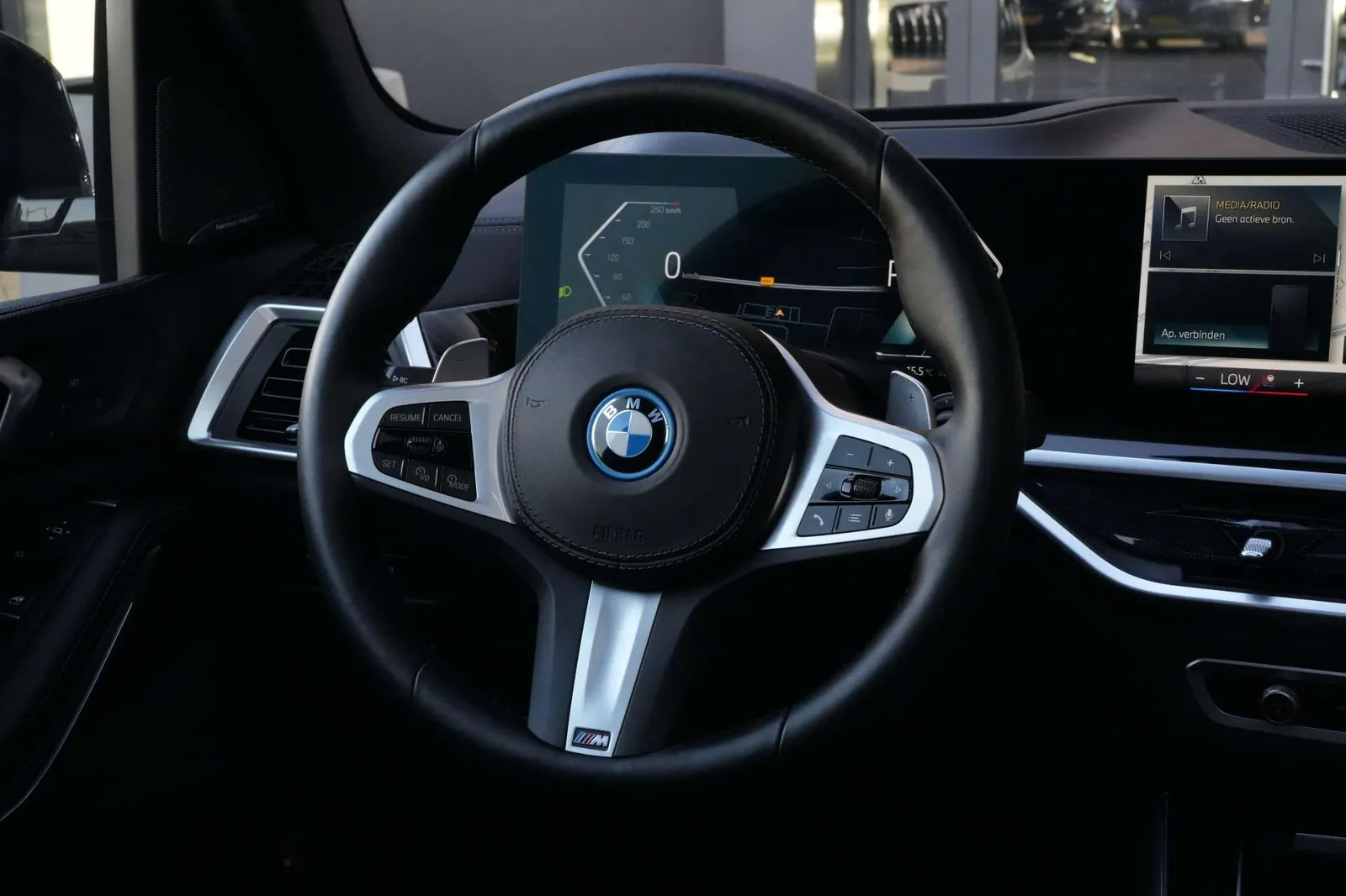 BMW X5 2025 photo 4