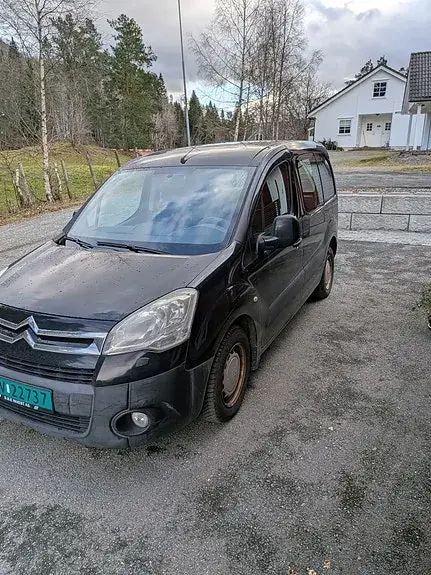 Citroen Berlingo 2012 photo 2