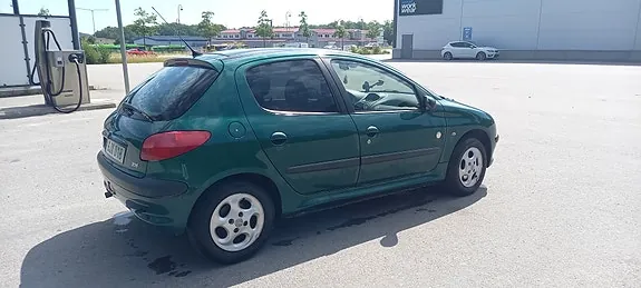 Peugeot 206 2001 photo 5