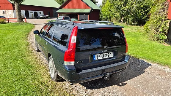Volvo V70 2007 photo 2