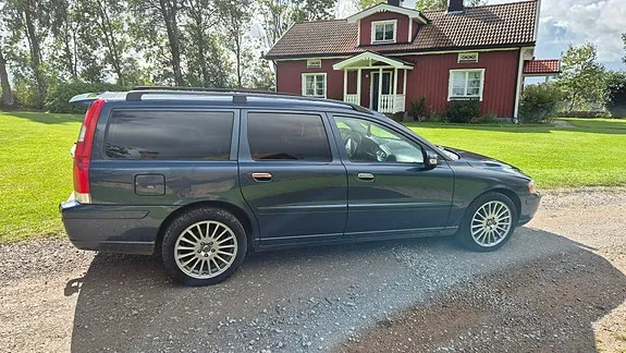 Volvo V70 2007 photo 3