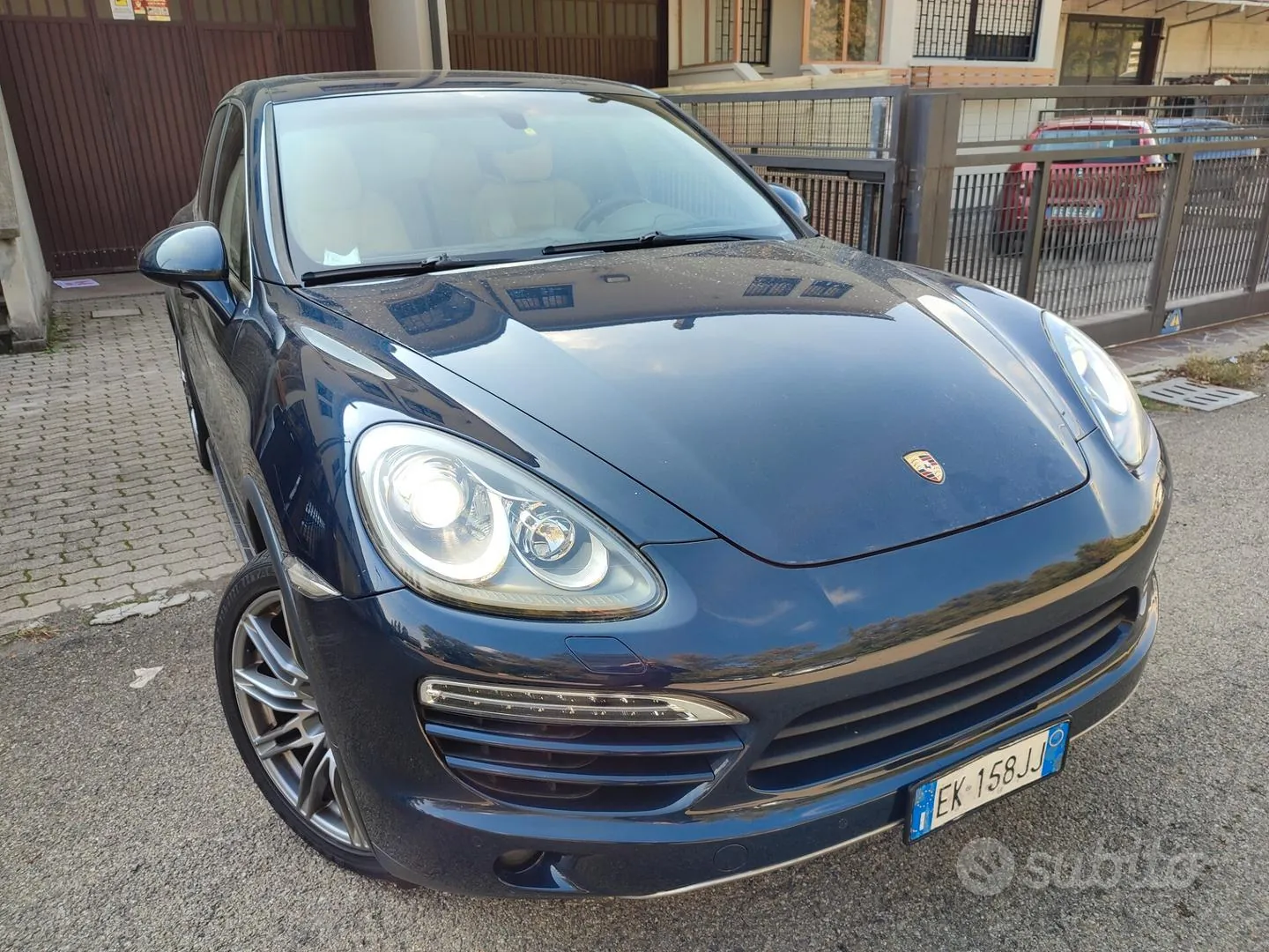 Porsche Cayenne 2011 photo 4