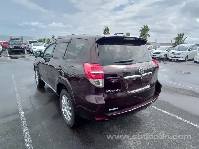 Toyota Vanguard 2010 photo 3