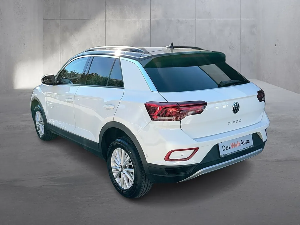 Volkswagen T-Roc 2023 photo 3