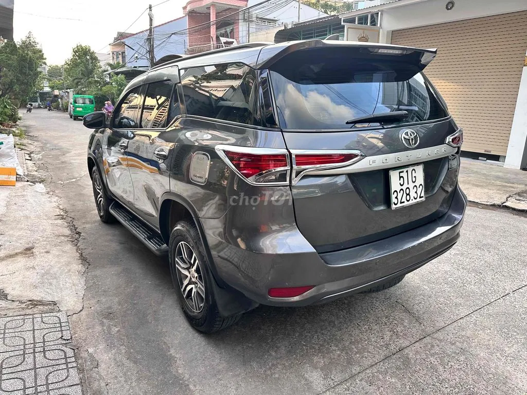 Toyota Fortuner 2017 photo 3