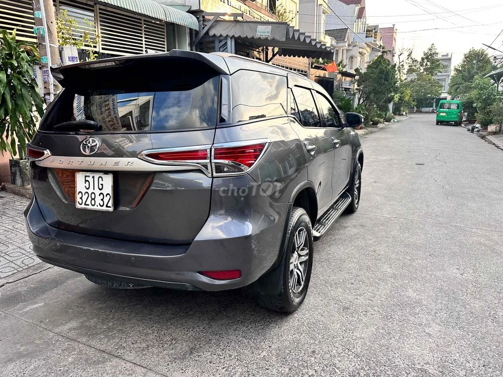 Toyota Fortuner 2017 photo 4