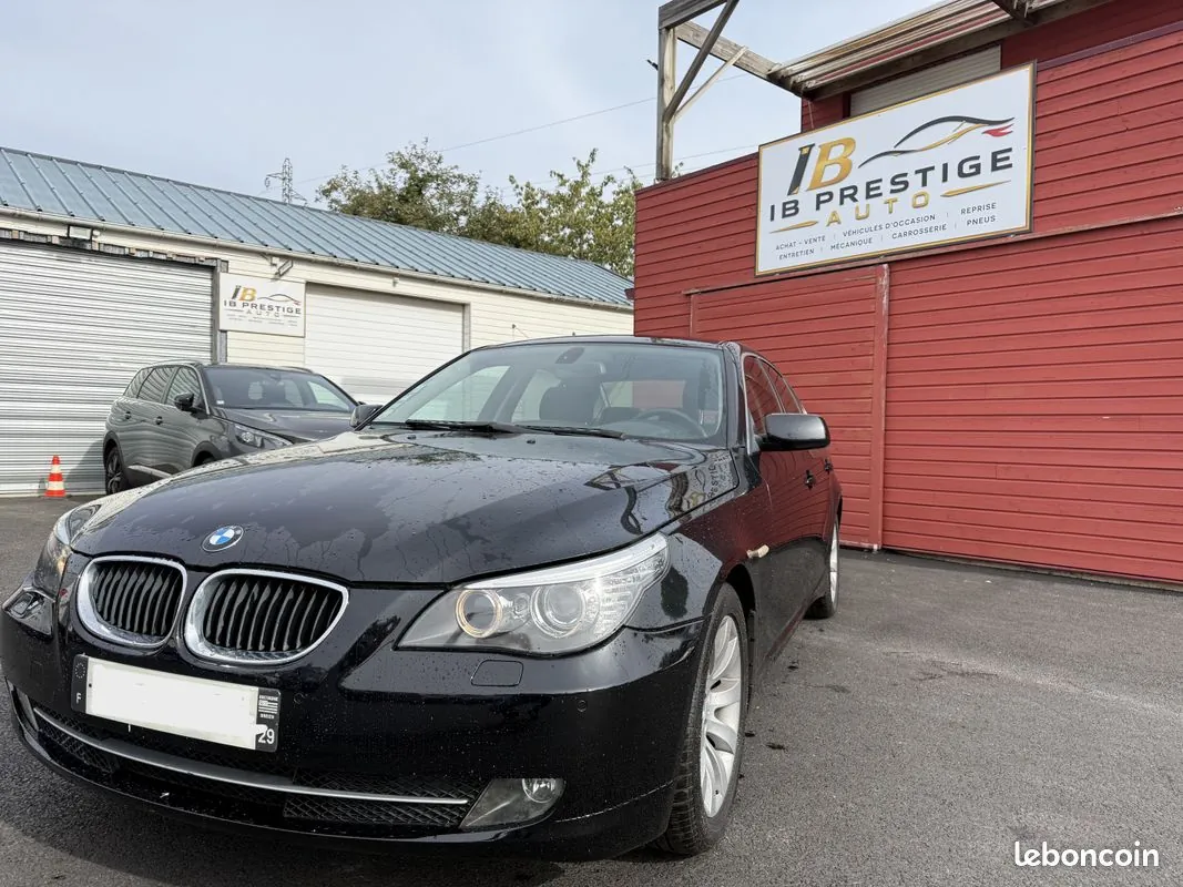 BMW 5 Series 2009 photo 2