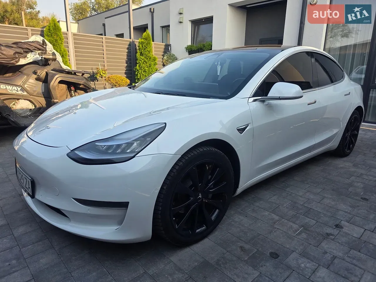 Tesla Model 3 2020 photo 4