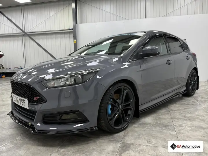 Ford Focus 2016 photo 3