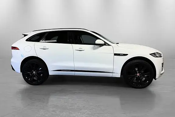 Jaguar F-Pace 2016 photo 5