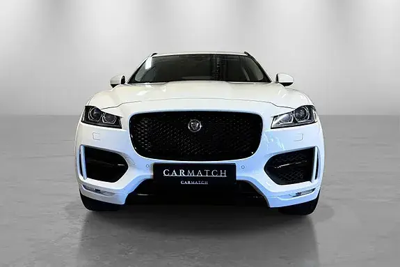 Jaguar F-Pace 2016 photo 2
