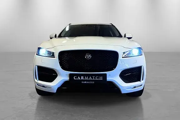 Jaguar F-Pace 2016 photo 3