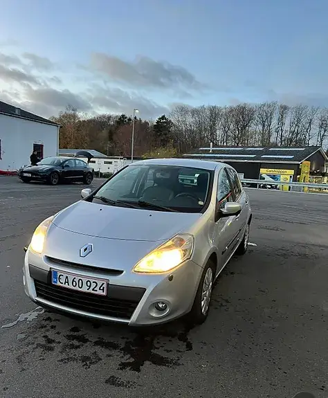 Renault Clio Iii 2011 photo 5