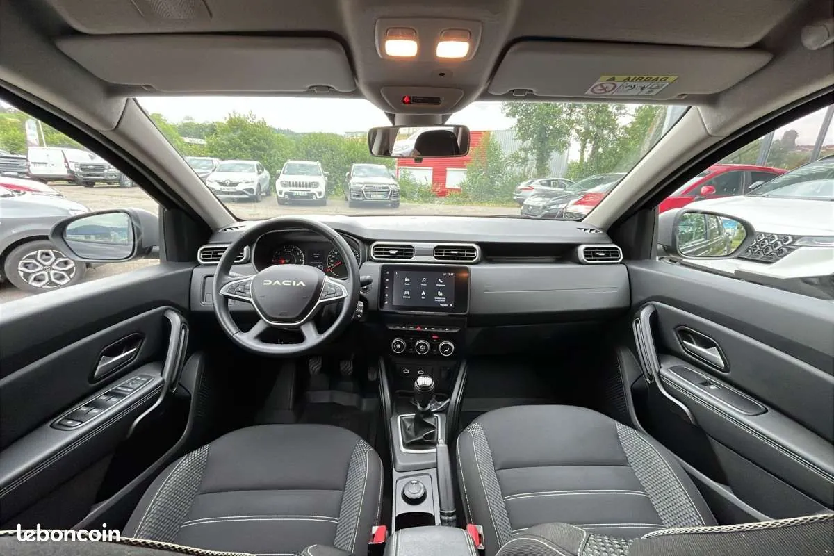 Dacia Duster 2023 photo 3