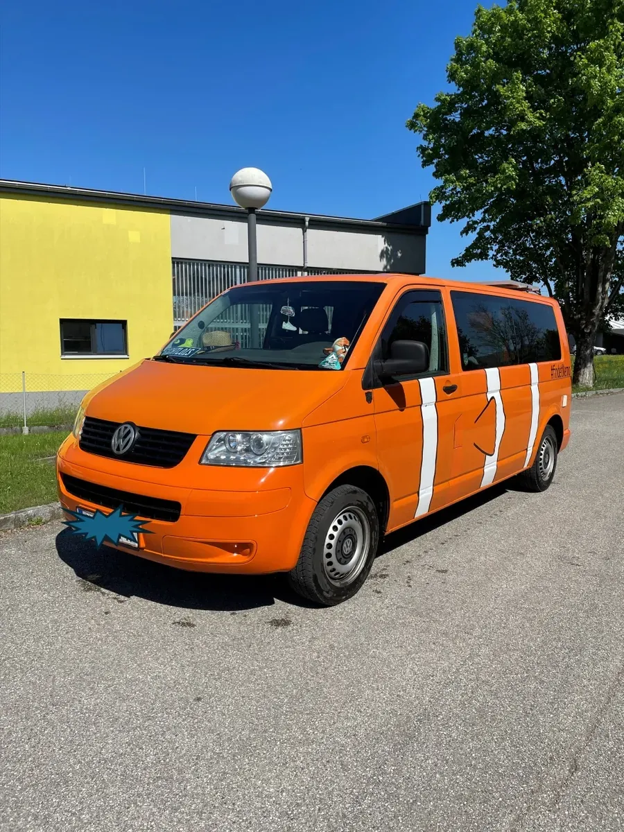 Volkswagen T5 2006 photo 2