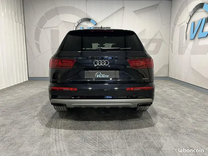 Audi Q7 2016 photo 4