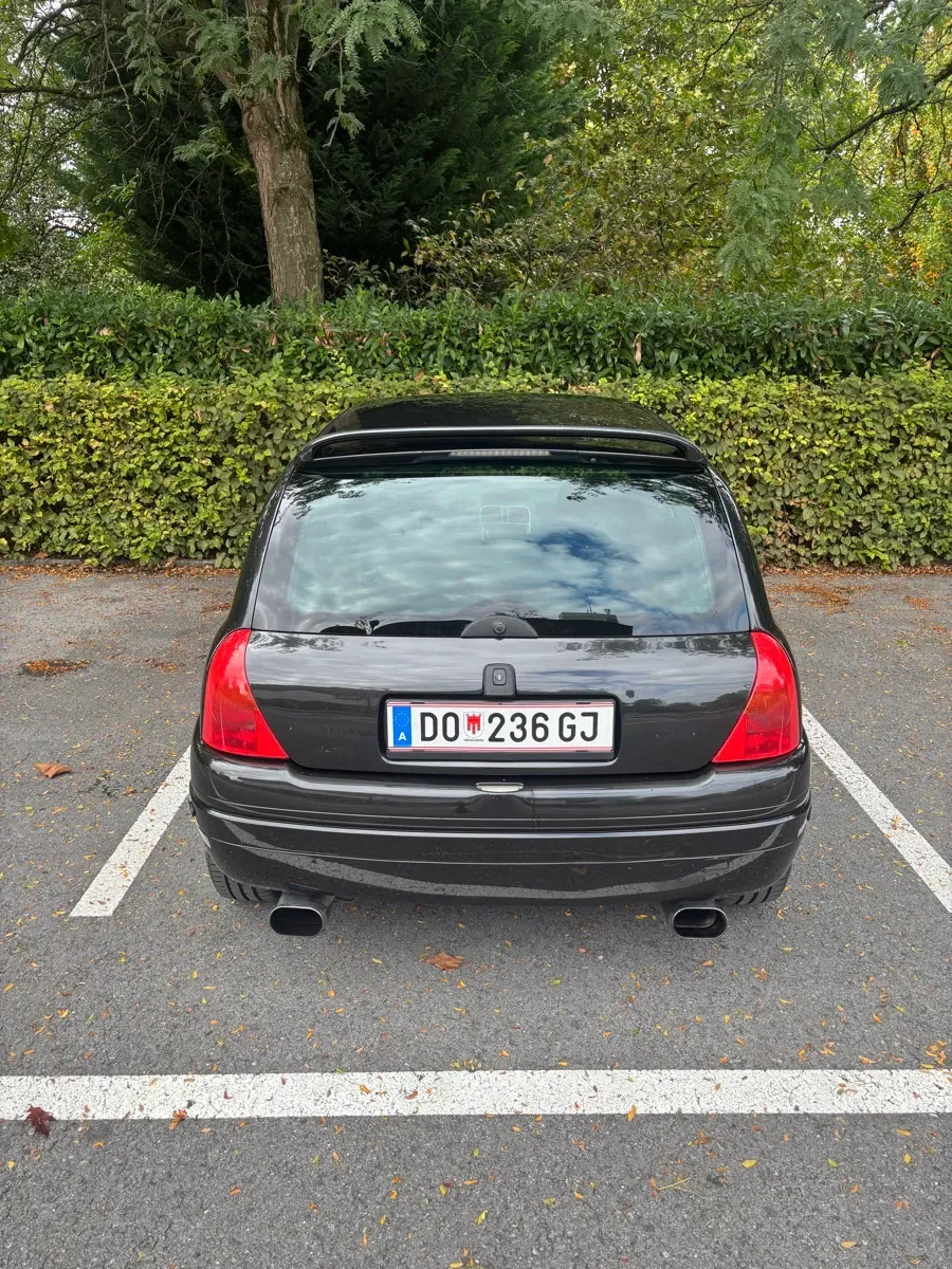 Renault Clio 2000 photo 3