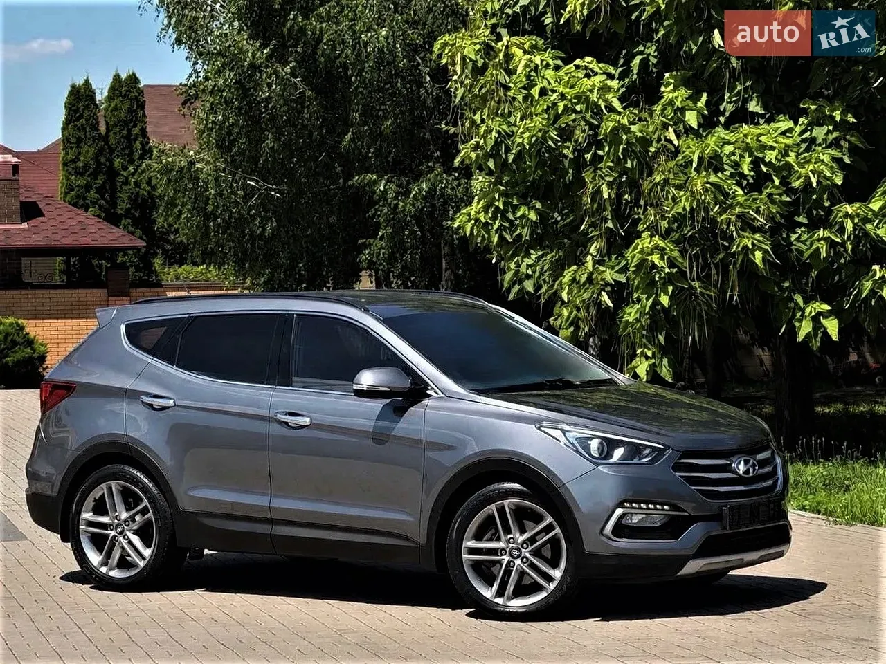 Hyundai Santa Fe 2016 photo 2