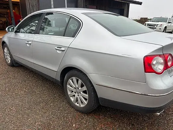 Volkswagen Passat 2008 photo 2