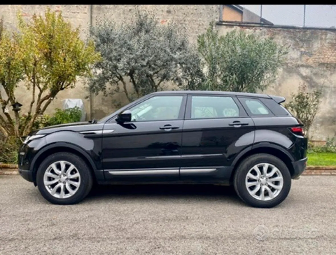 Land Rover Range Rover Evoque 2017 photo 4