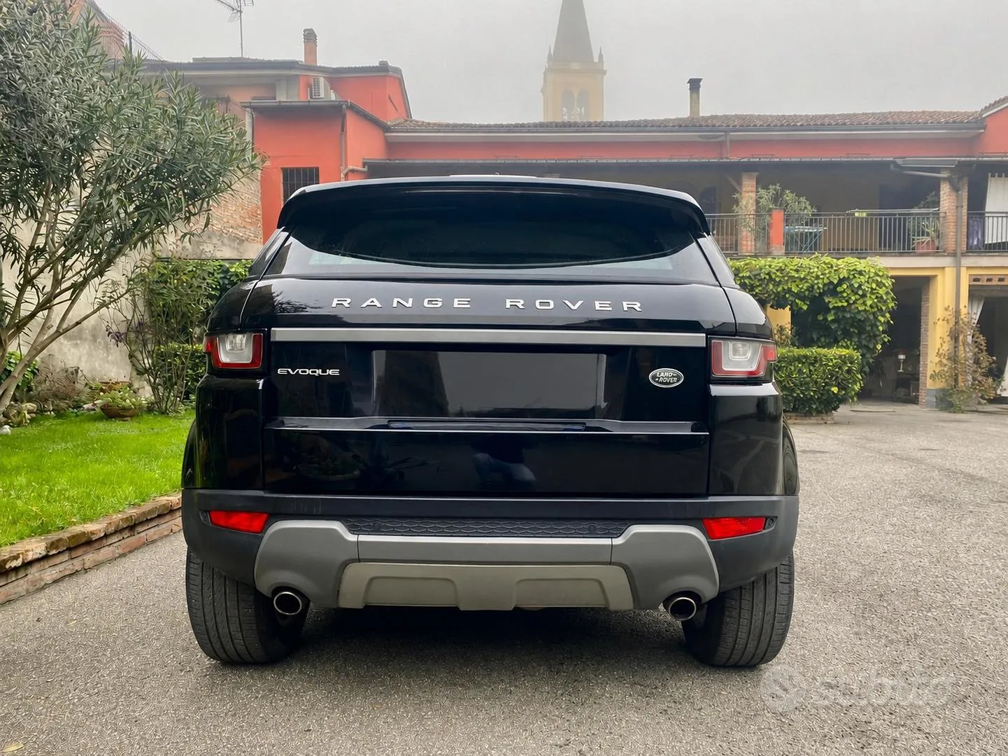 Land Rover Range Rover Evoque 2017 photo 2