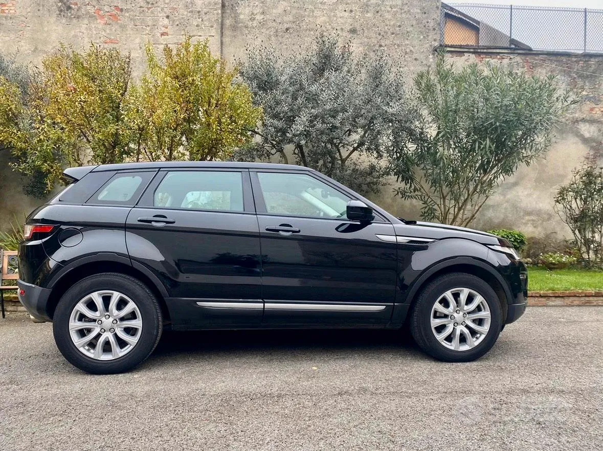 Land Rover Range Rover Evoque 2017 photo 3