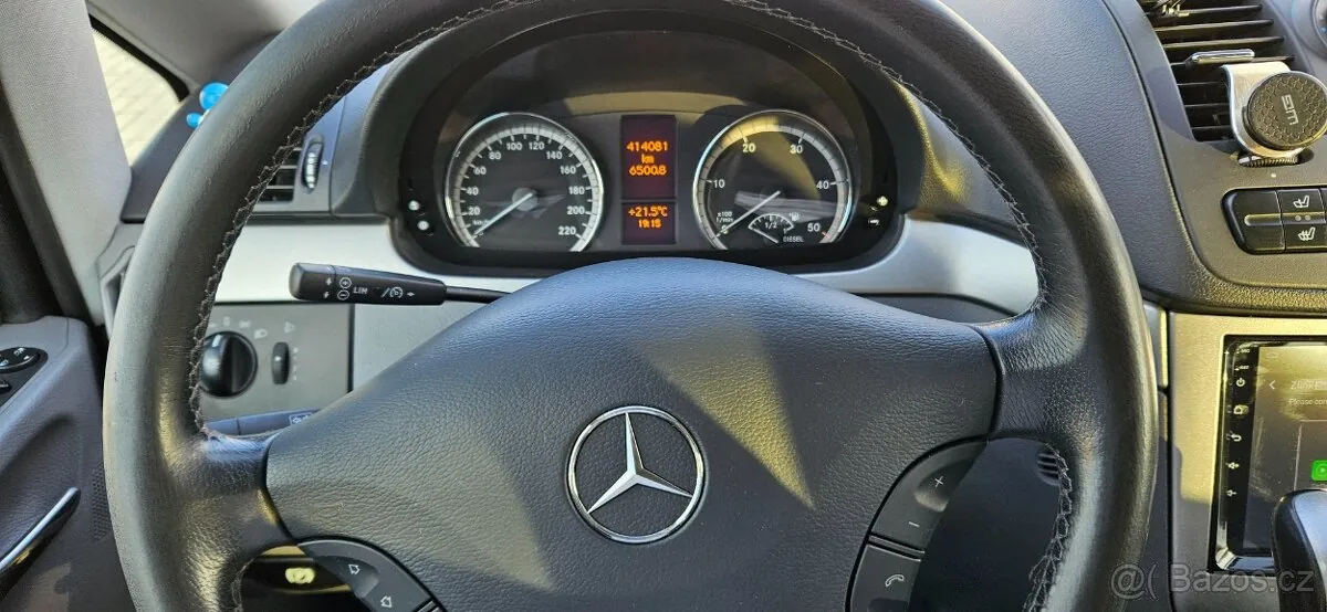 Mercedes-Benz Viano 2011 photo 4