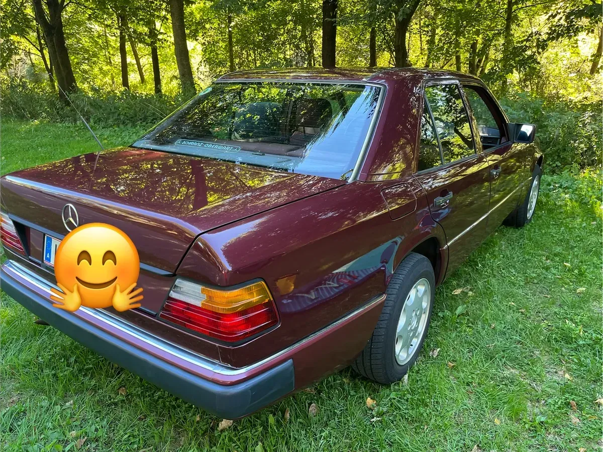 Mercedes-Benz E-Class 1991 photo 3