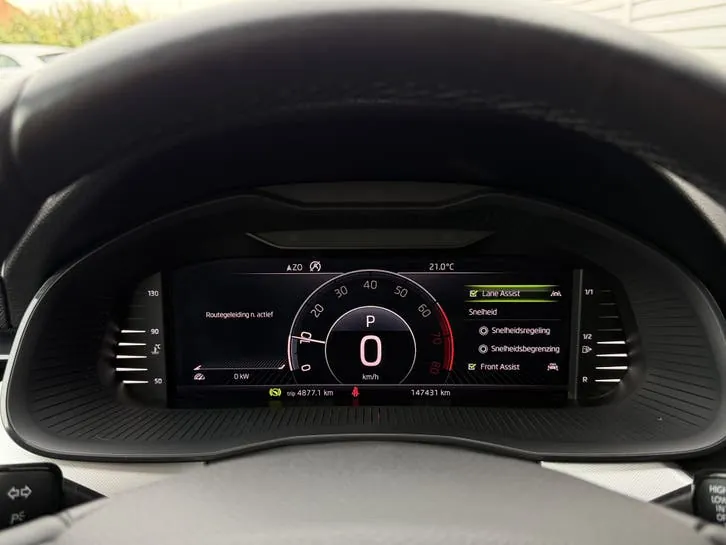 Skoda Scala 2020 photo 2