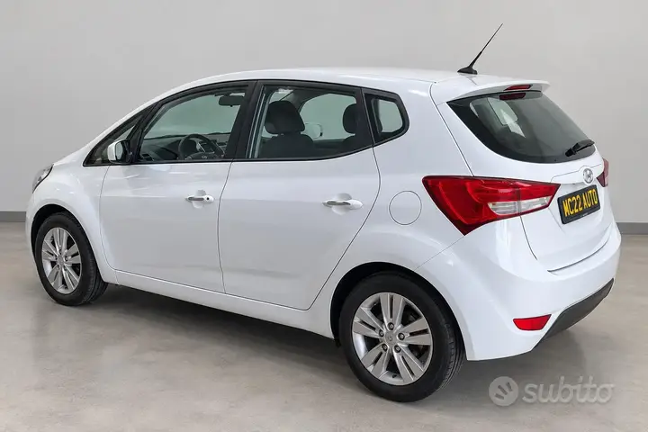 Hyundai Ix20 2011 photo 2