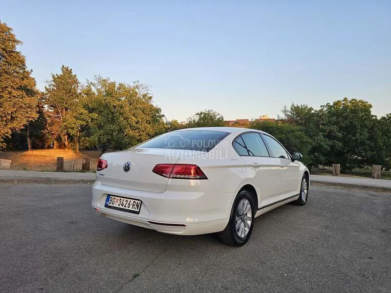Volkswagen Passat 2018 photo 3