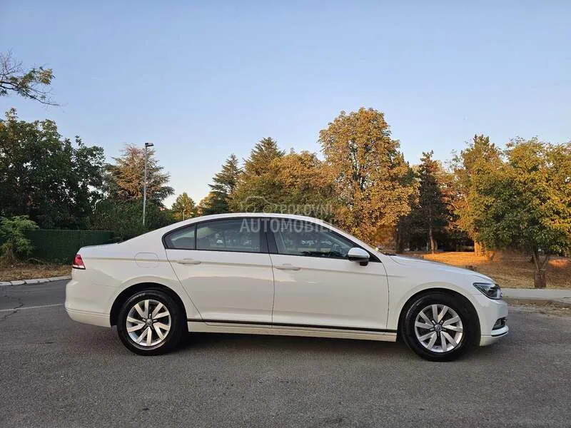 Volkswagen Passat 2018 photo 2