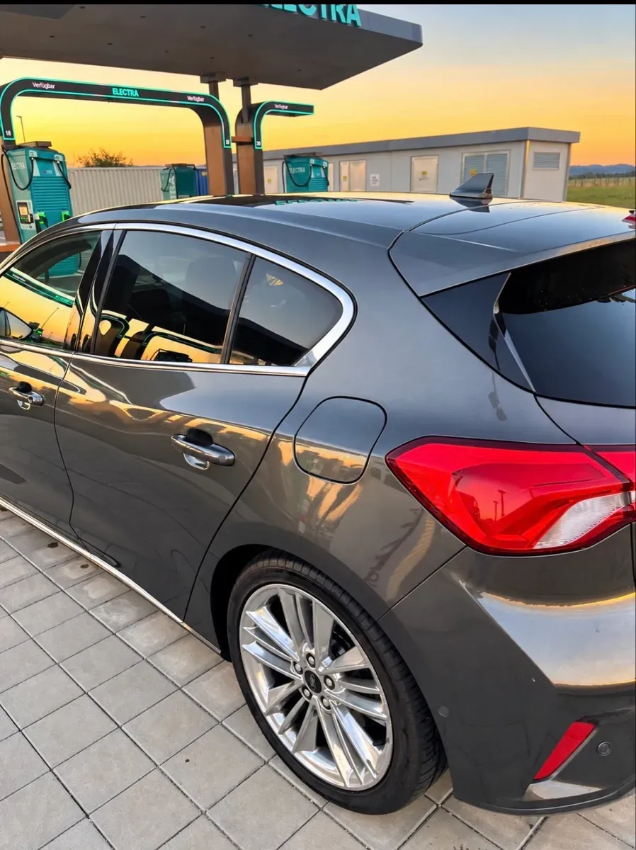 Ford Focus 2018 photo 3