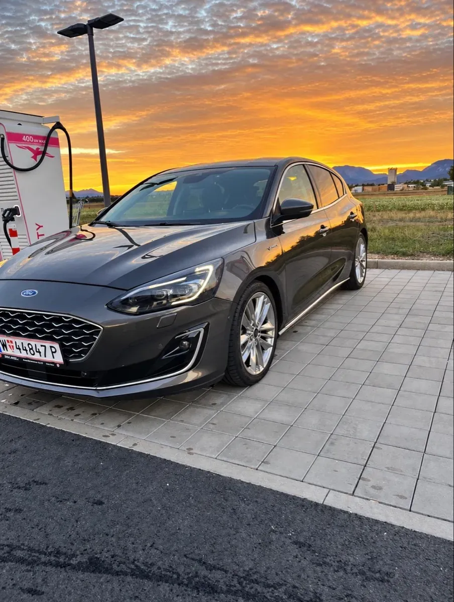 Ford Focus 2018 photo 2