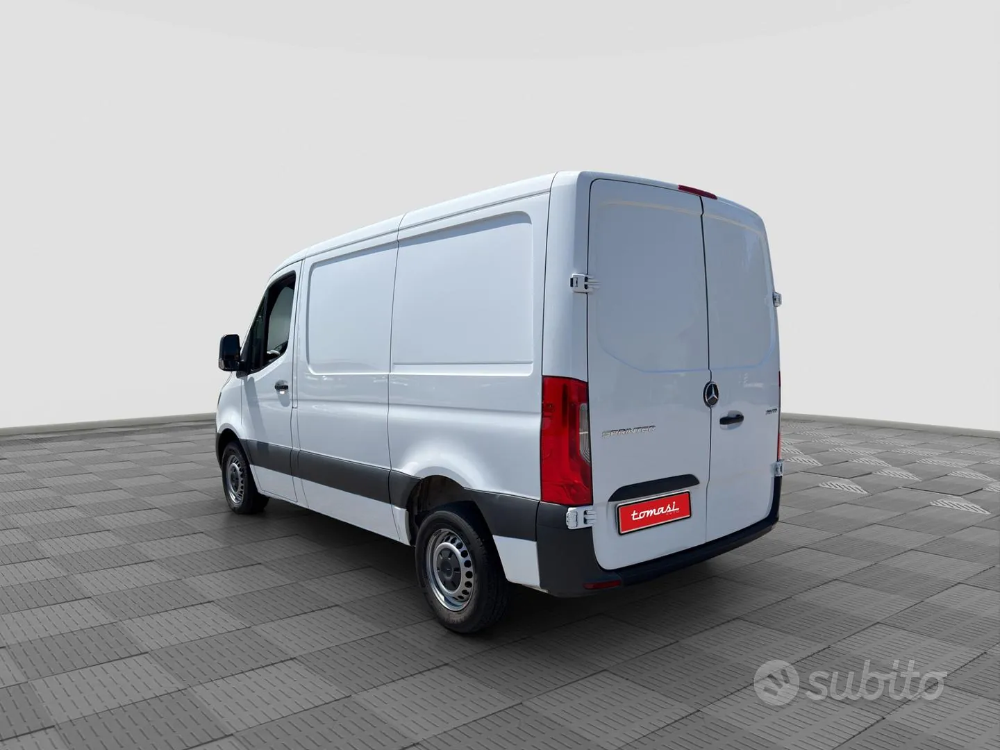 Mercedes-Benz Sprinter 2024 photo 3