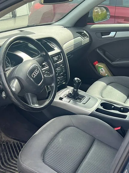Audi A4 2009 photo 4