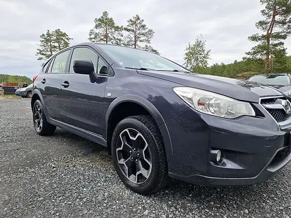 Subaru Xv 2012 photo 2