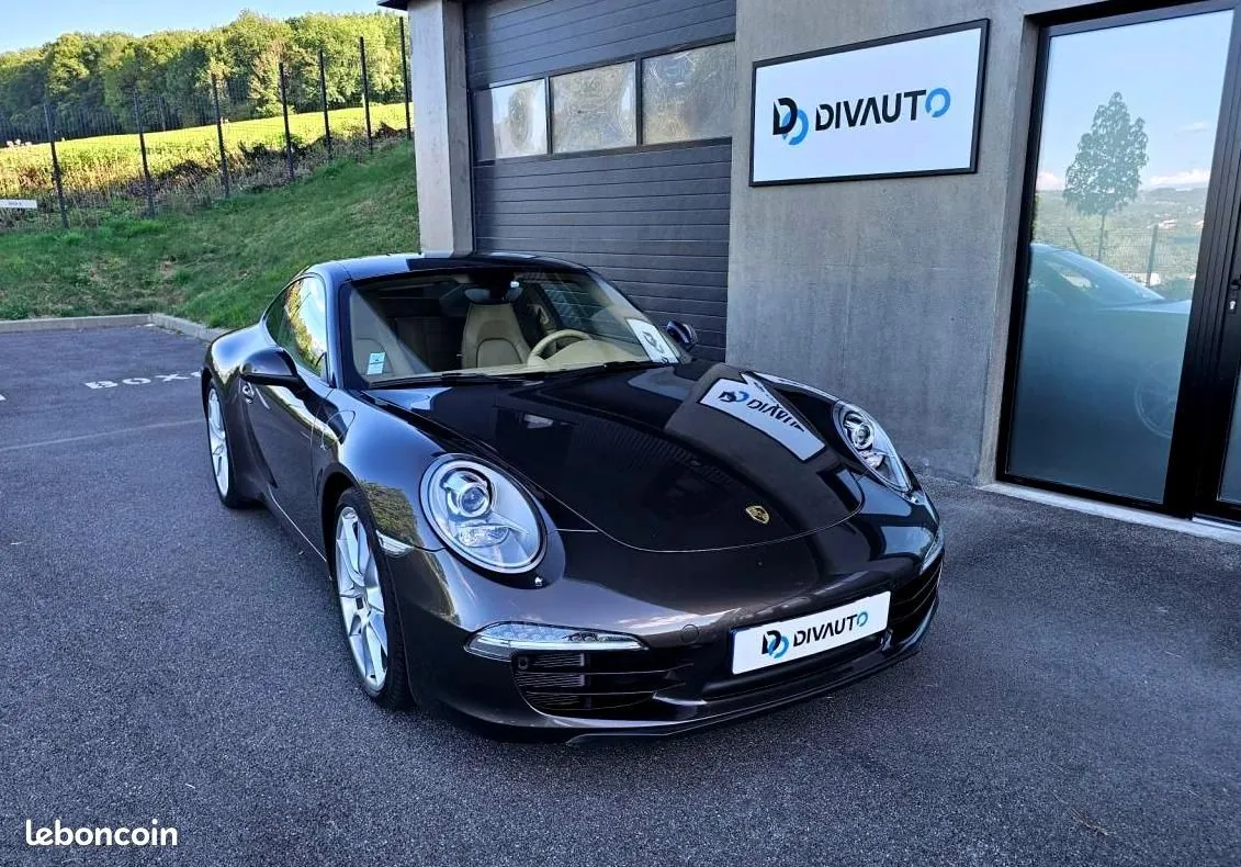 Porsche 911 2012 photo 2