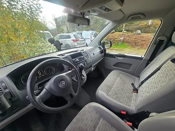 Volkswagen Transporter 2012 photo 5