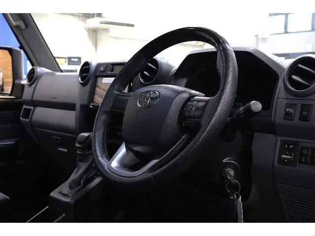Toyota Land Cruiser 70 2024 photo 3