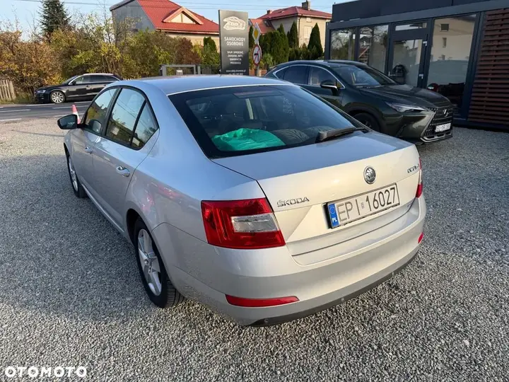 Skoda Octavia 2013 photo 4